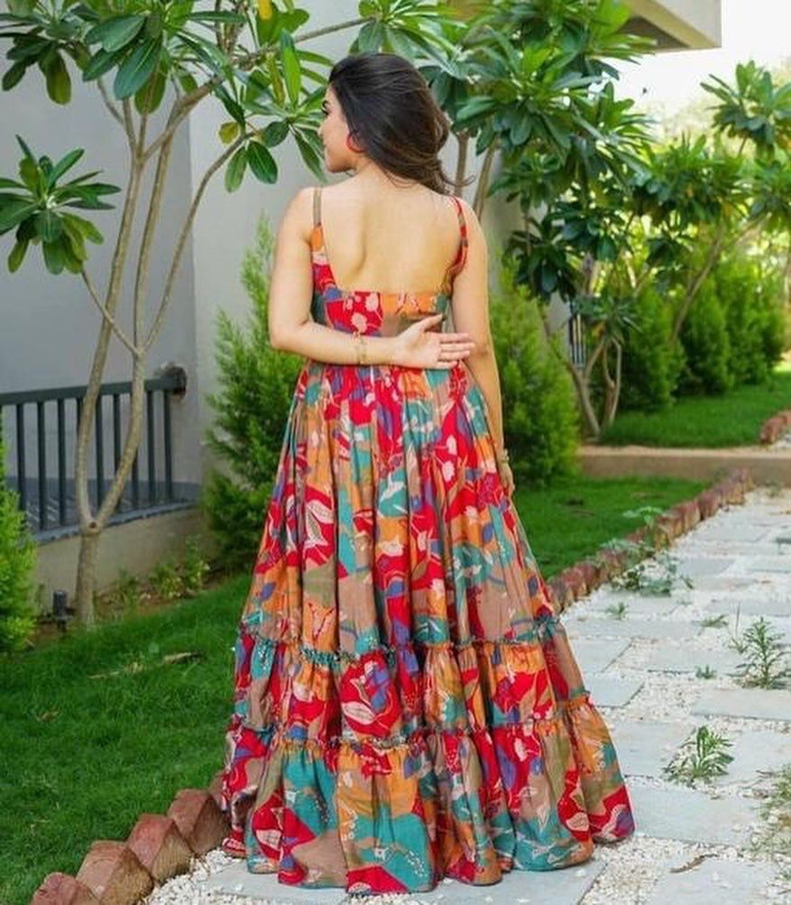 GOMTI-Red & Green Designer Gown