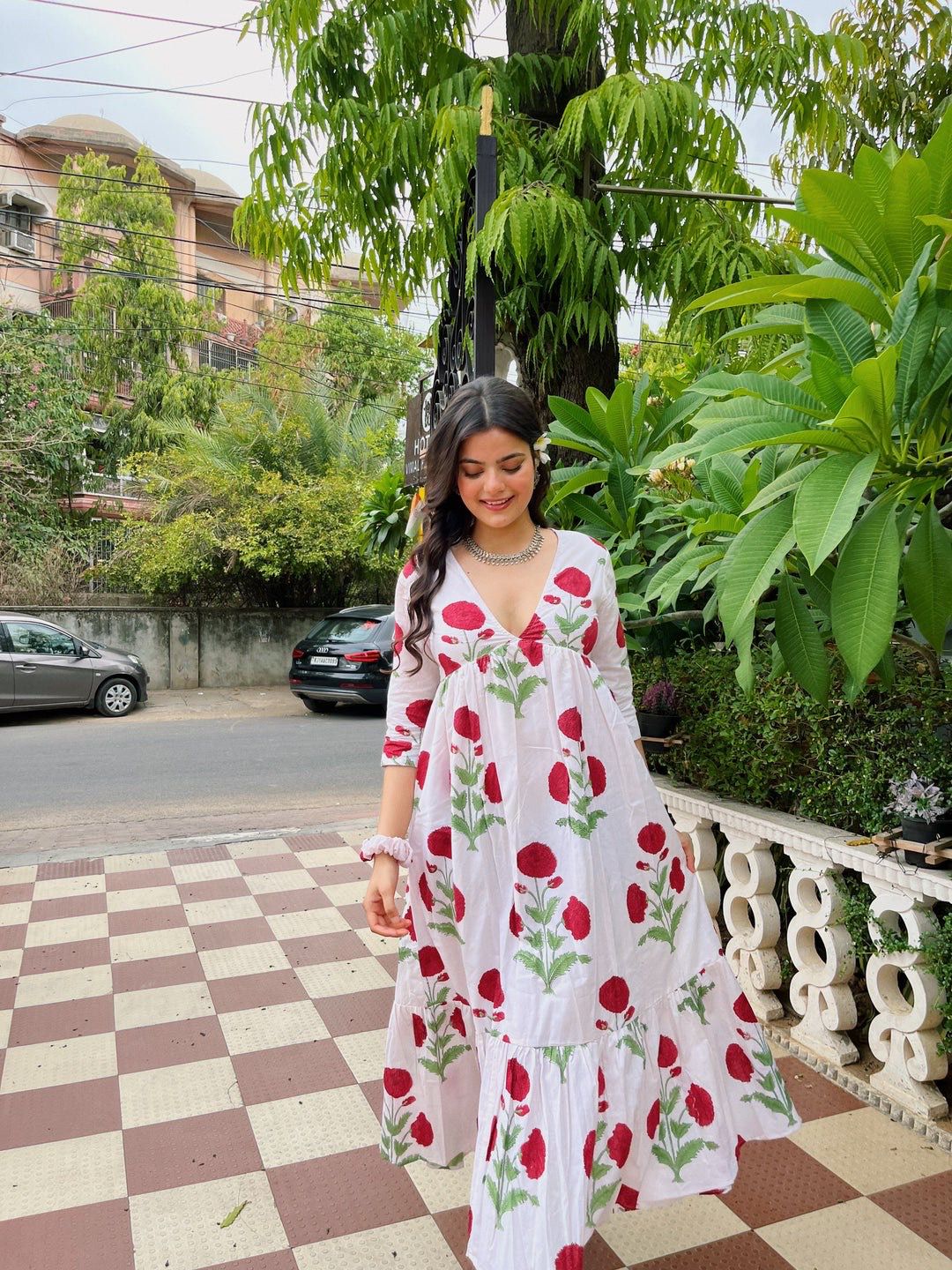 GOPIKA-White & Red flower Digital Print Gown