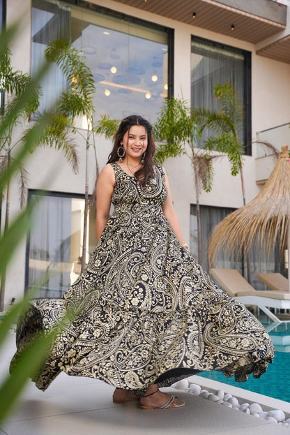 Aurevia Noir Paisley Elegance Maxi Dress
