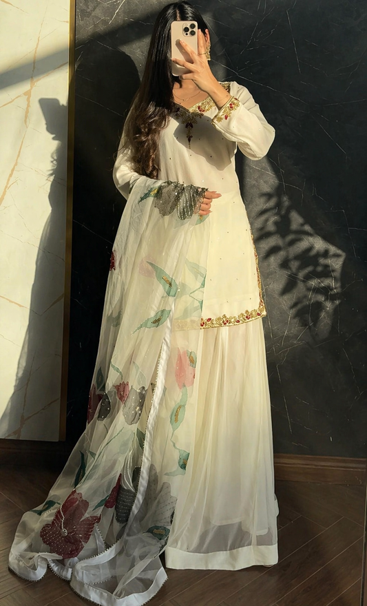 Aurevia Ivory Bloom Embroidered Kurta Set